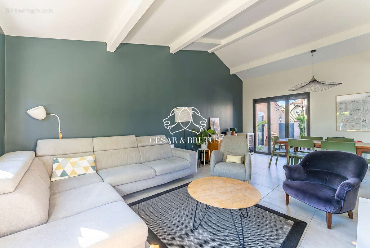 Maison 122 m² à Rillieux-La-Pape  - photo 4