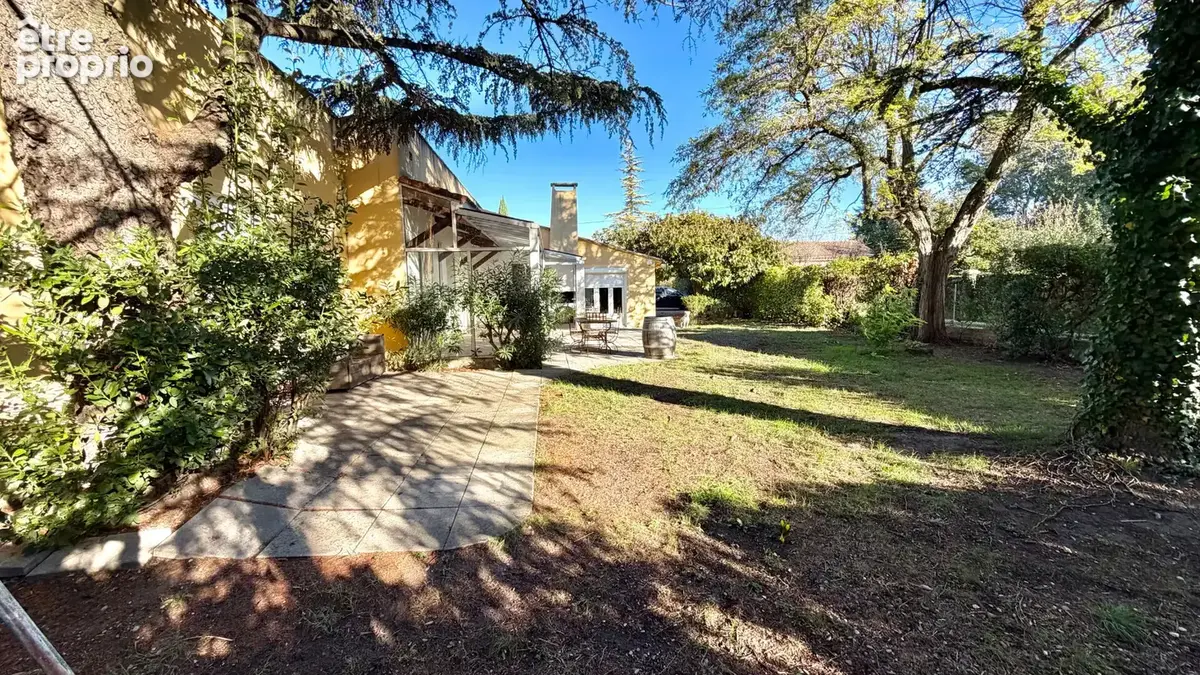 Villa de plain pied de 130 m² habitable avec dépendance sur 1300 m² de jardin clos et arboré - photo 18
