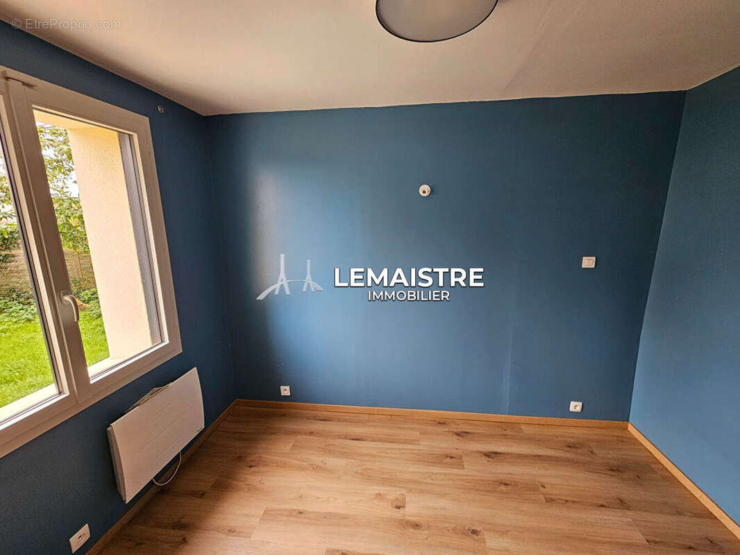 Maison à SAINT-LAURENT-DE-BREVEDENT