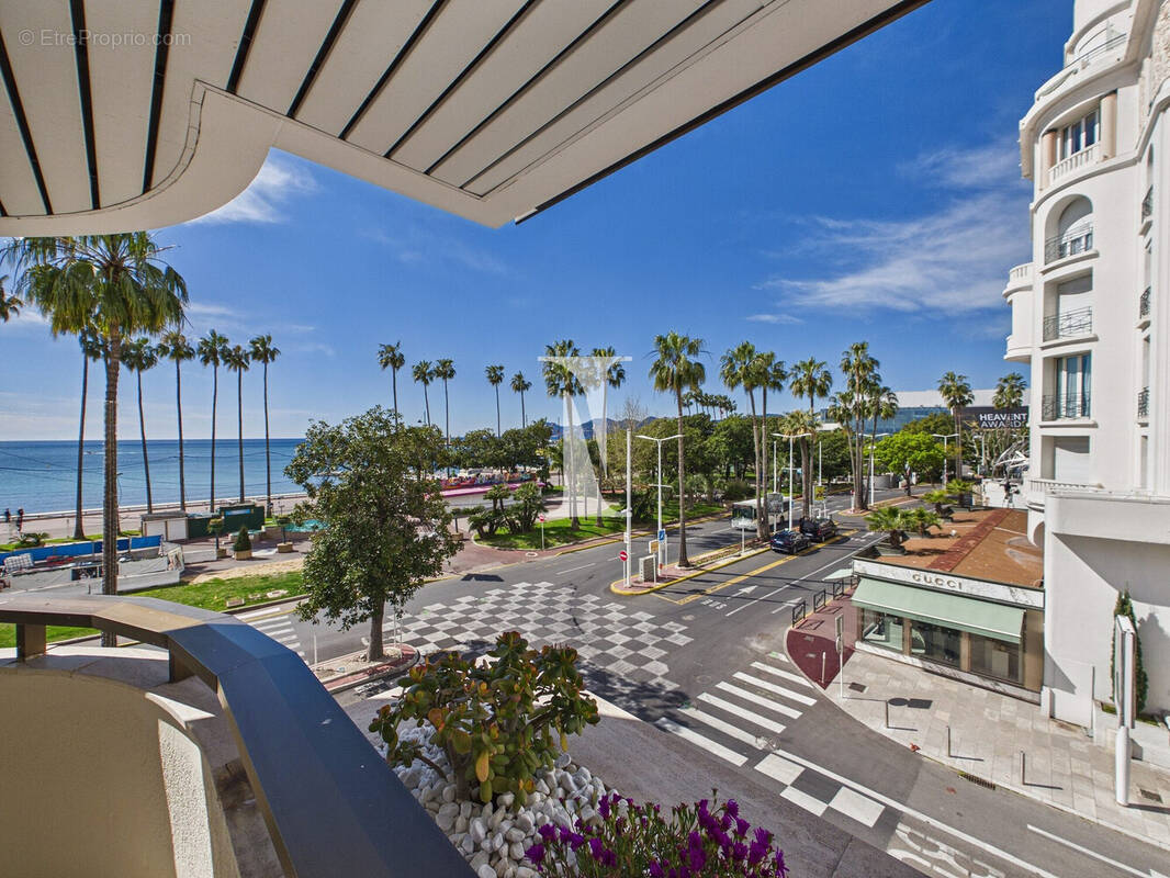 Appartement à CANNES