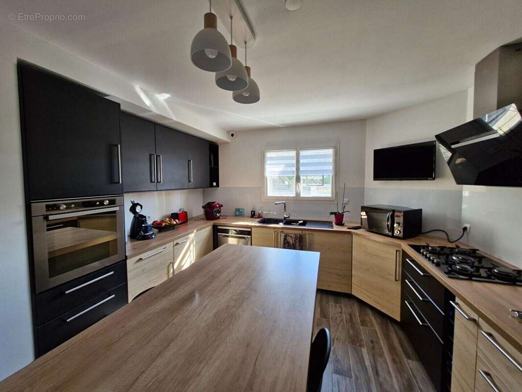 Maison à BELIN-BELIET