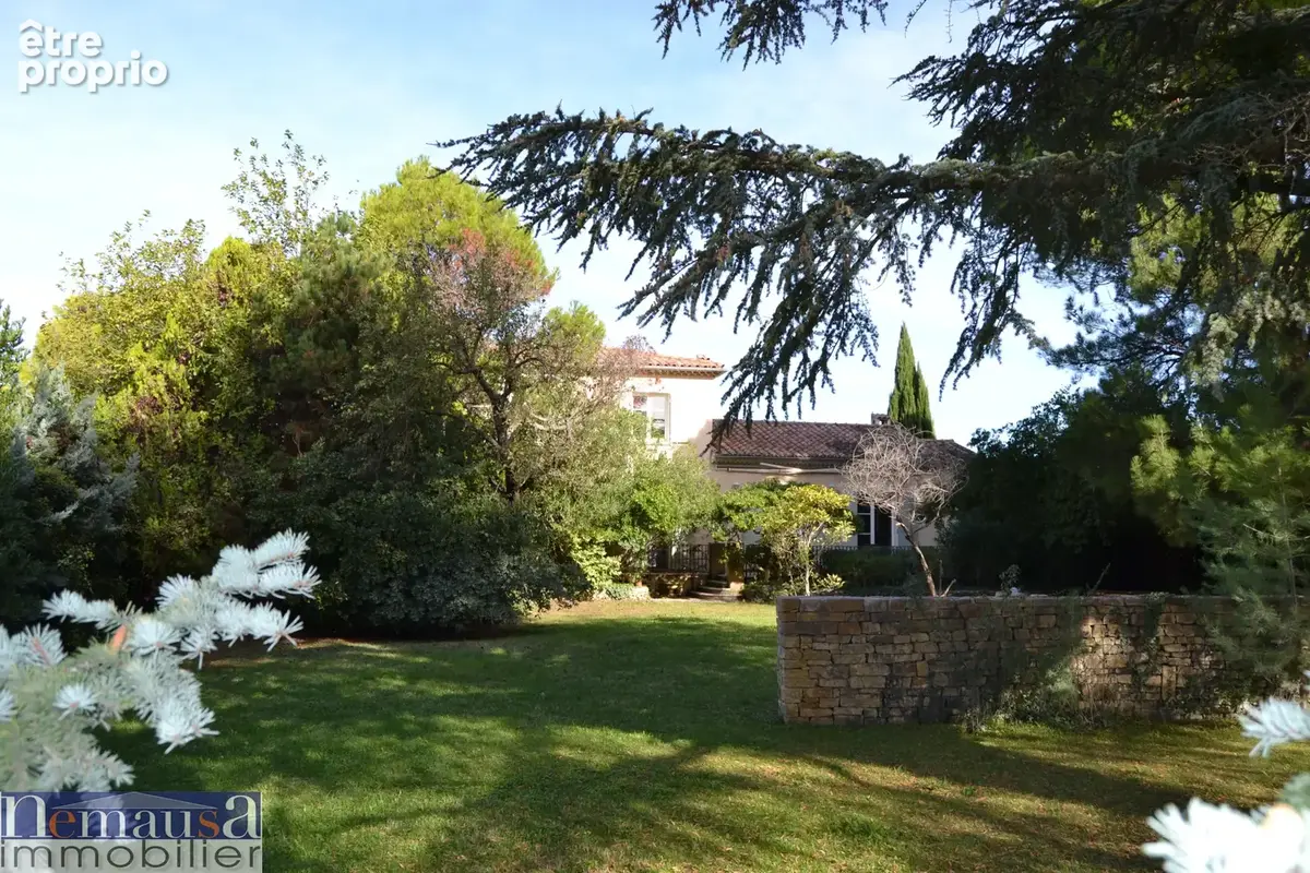Tarascon, villa de 209m2 sur une parcelle de 2698m2 avec piscine - photo 11