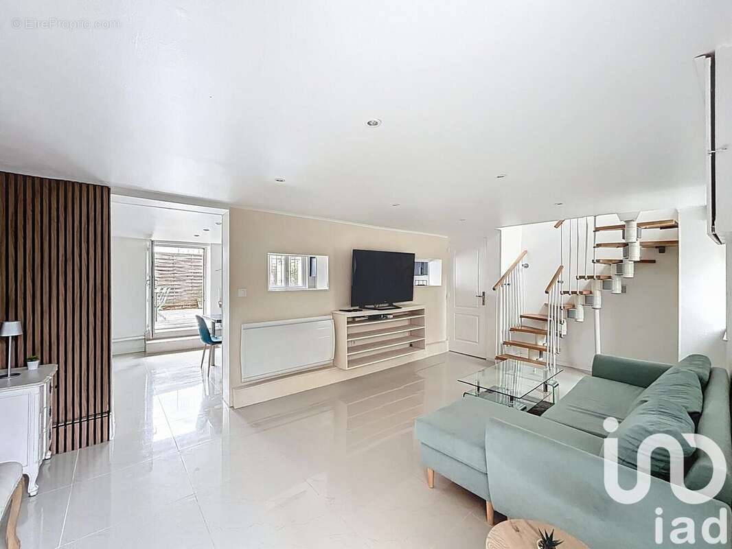 Photo 3 - Maison à IVRY-SUR-SEINE