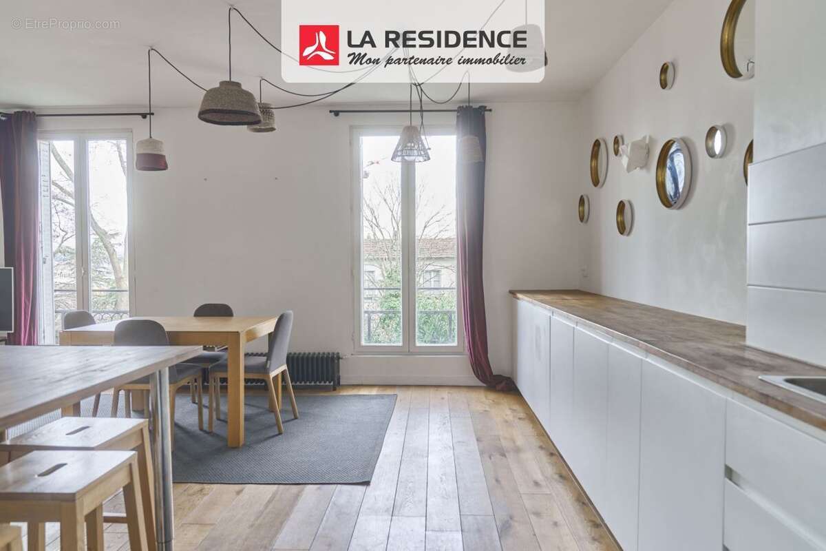 Maison à ISSY-LES-MOULINEAUX