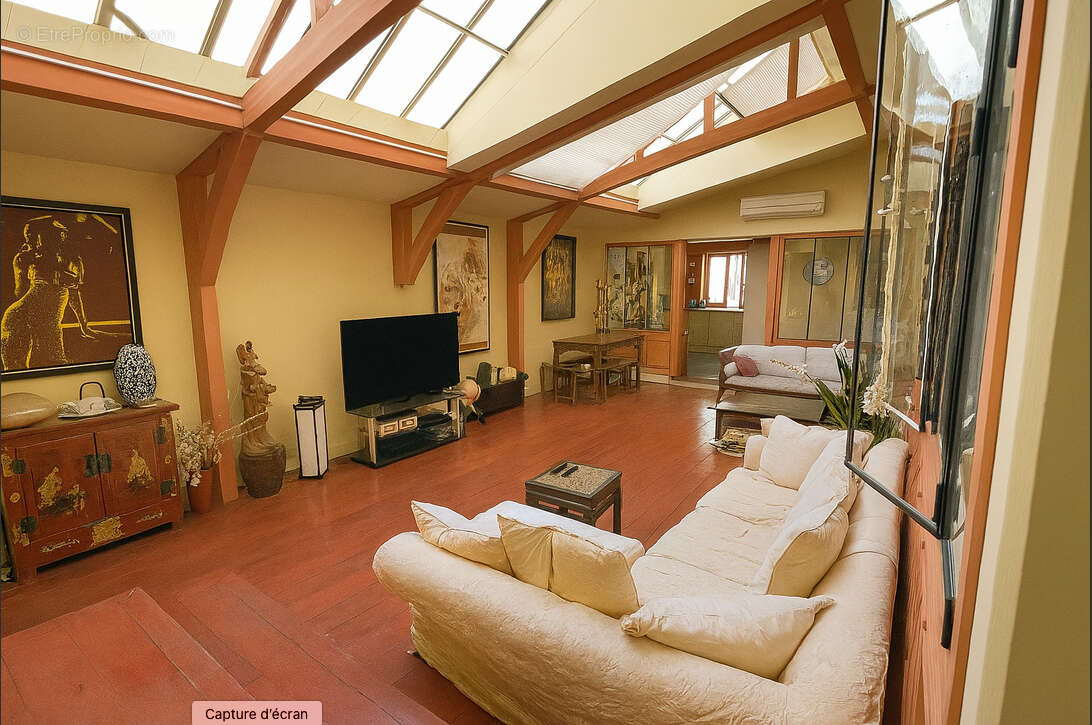 Appartement à PARIS-2E