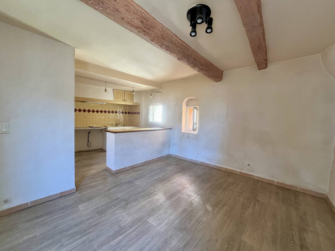Appartement à MARSEILLE-12E