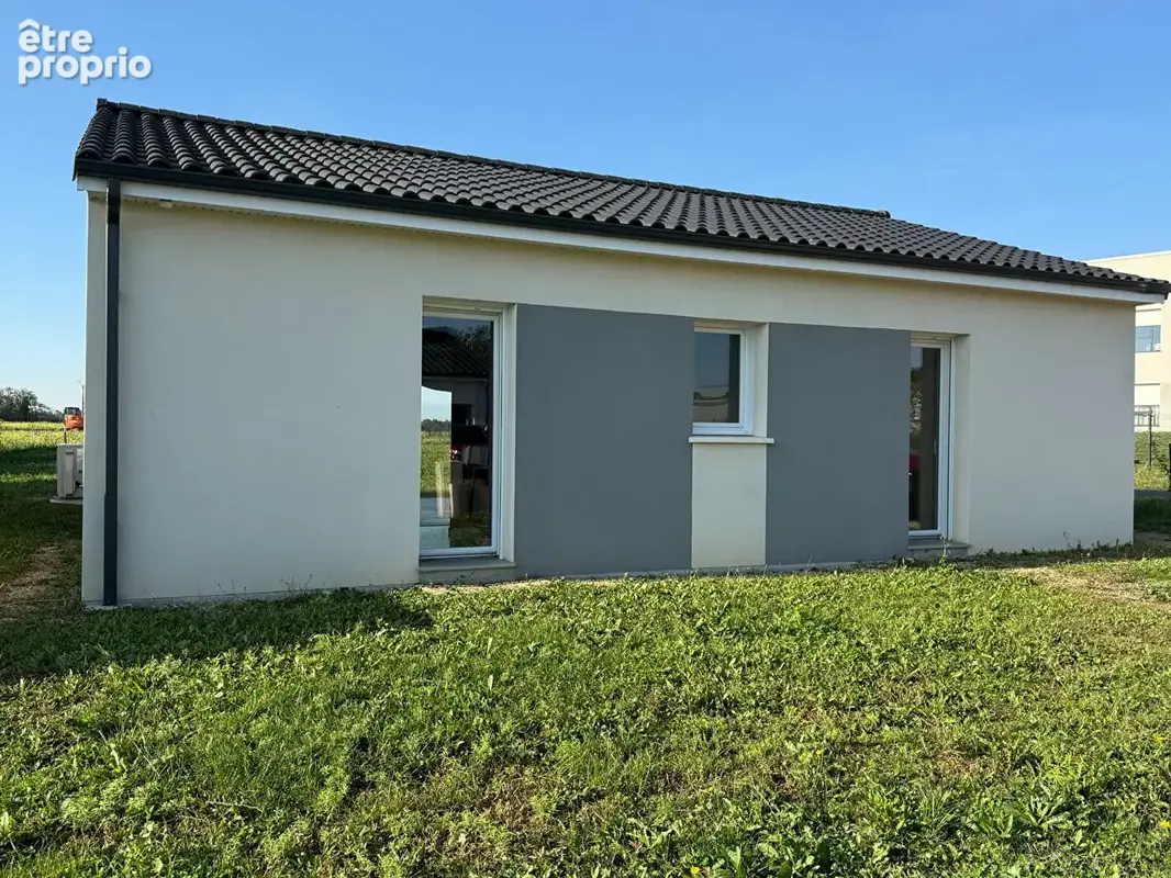 Photo Maison à Liguge au prix de 189 000€