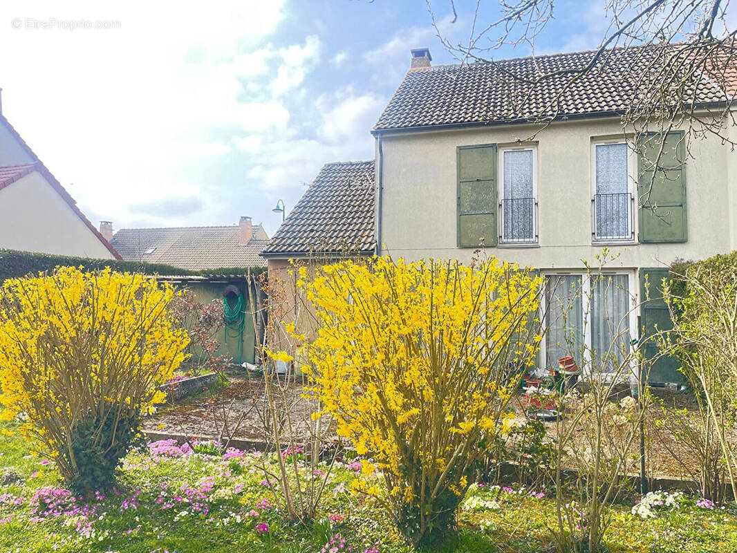 Maison à AMBLAINVILLE