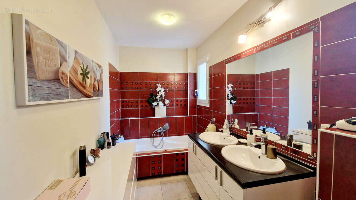 Maison à LANCON-PROVENCE