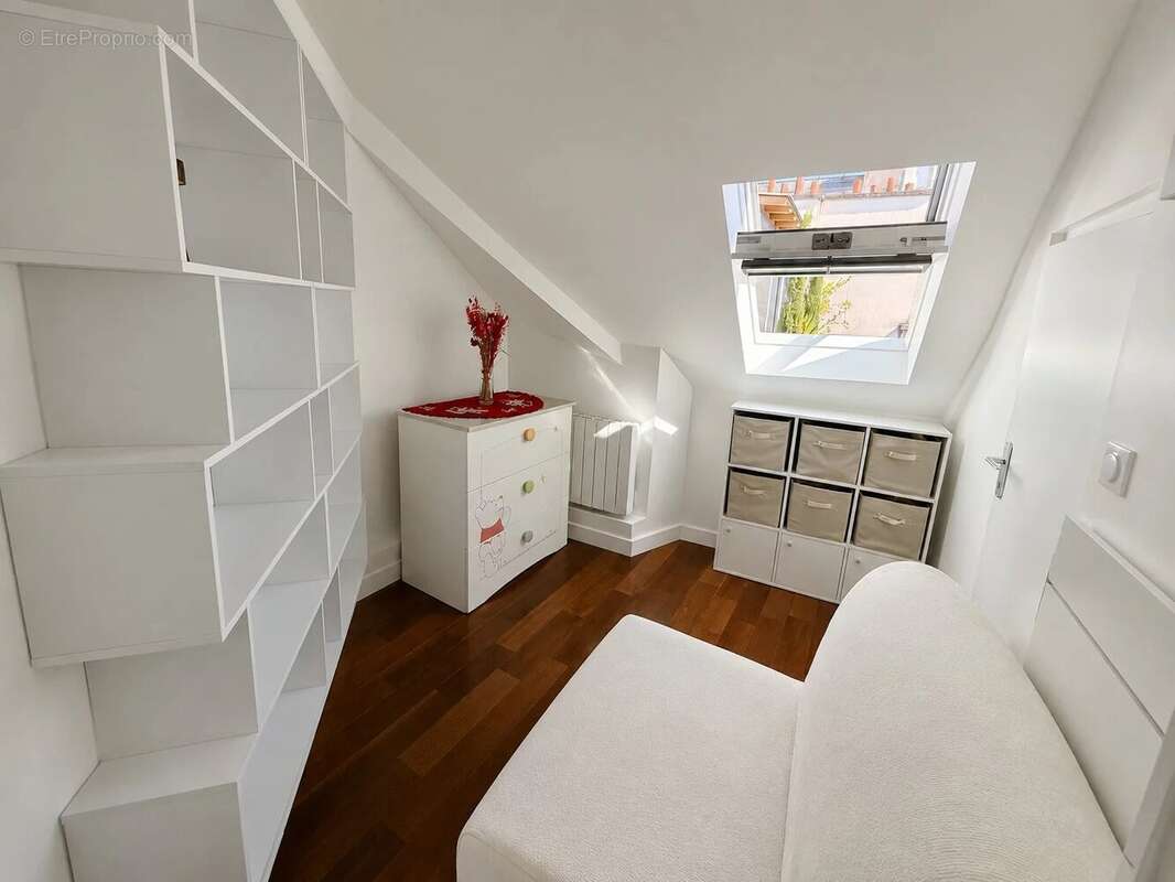 Appartement à PARIS-8E