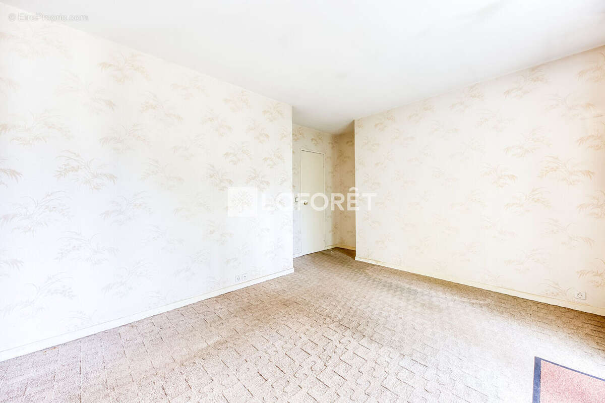 Maison à LA QUEUE-EN-BRIE