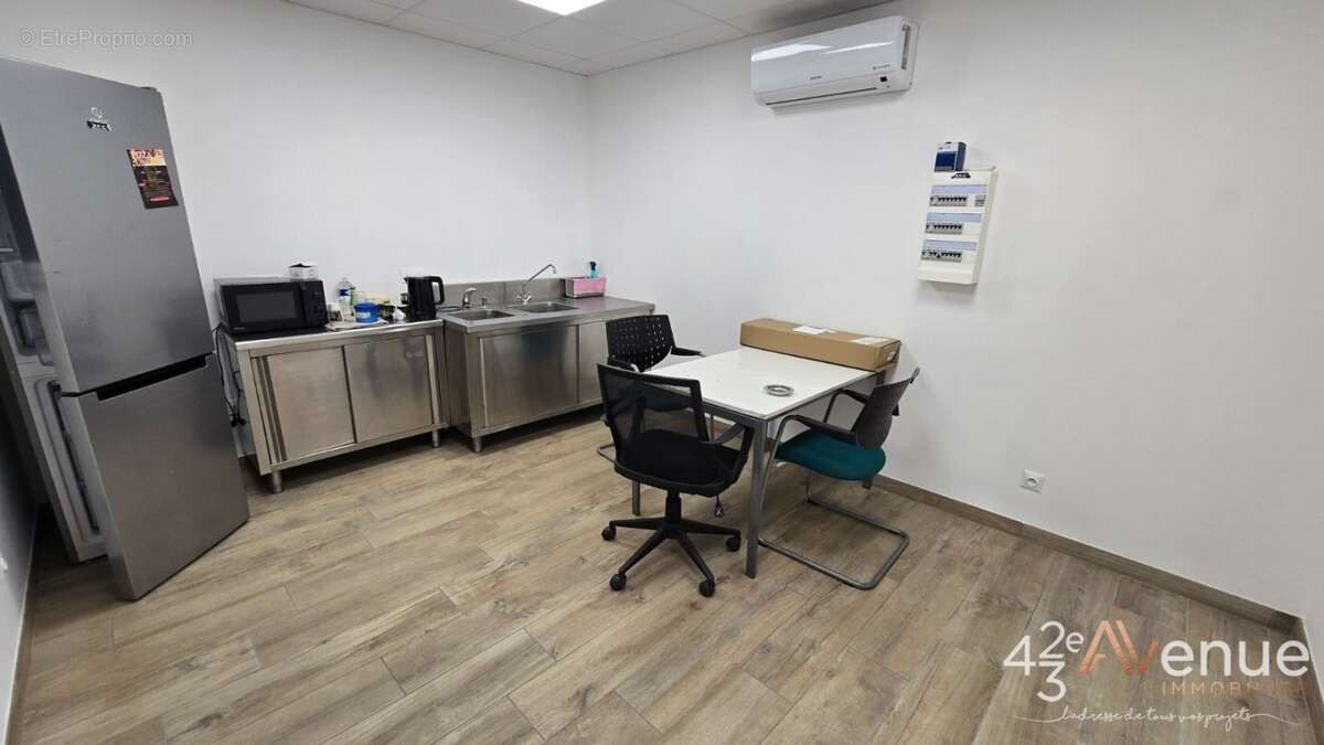 Commerce à ROCHE-LA-MOLIERE