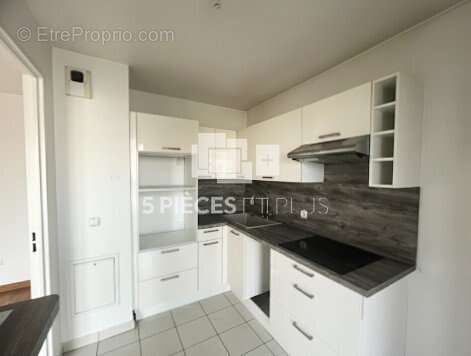 Appartement à COLOMBES