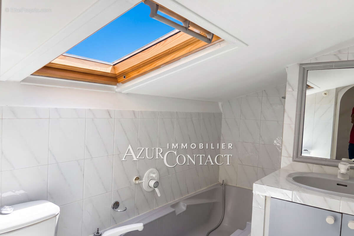 Appartement à MOUGINS
