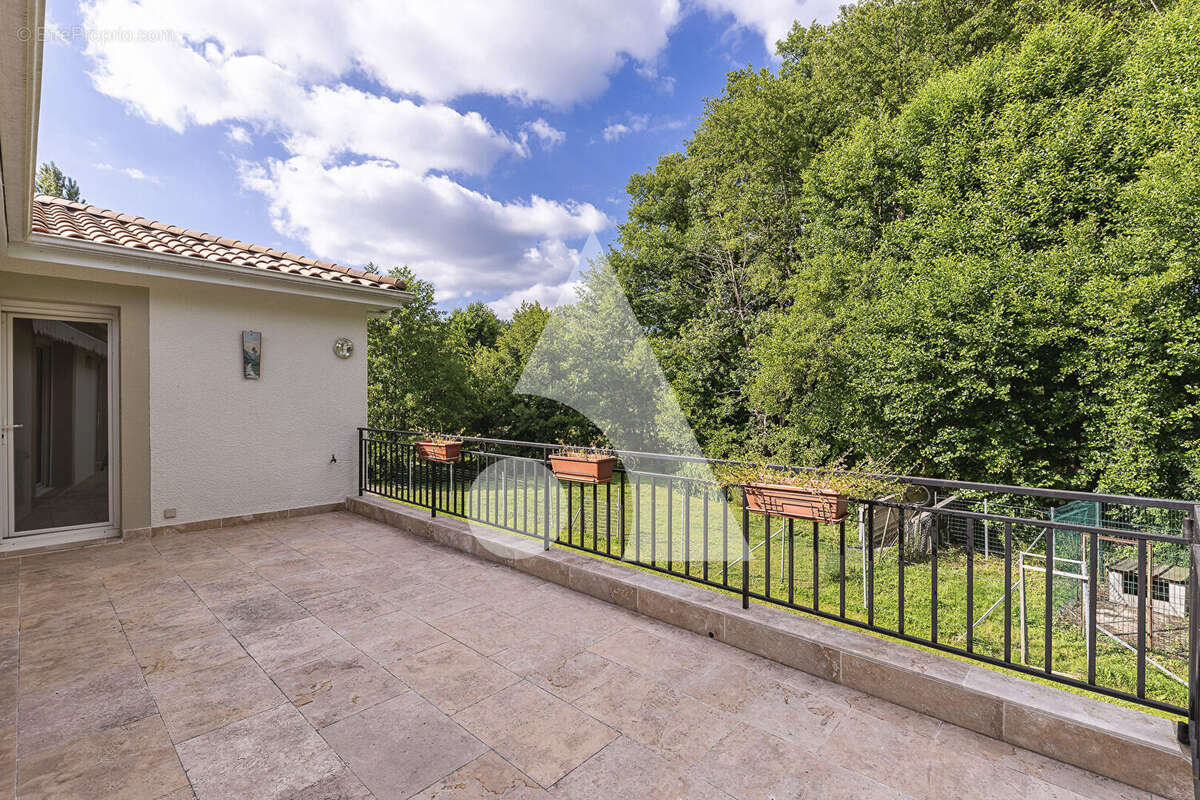 Maison à SAINT-DENIS-DE-PILE