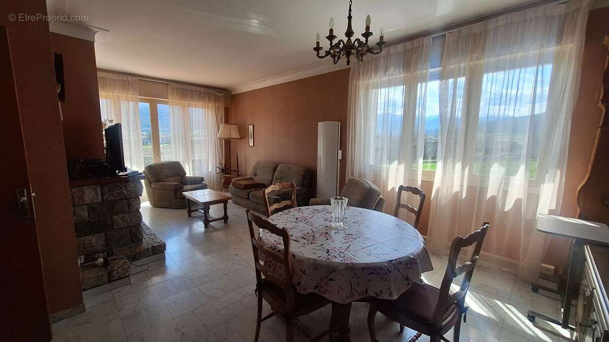 Maison à SALEICH