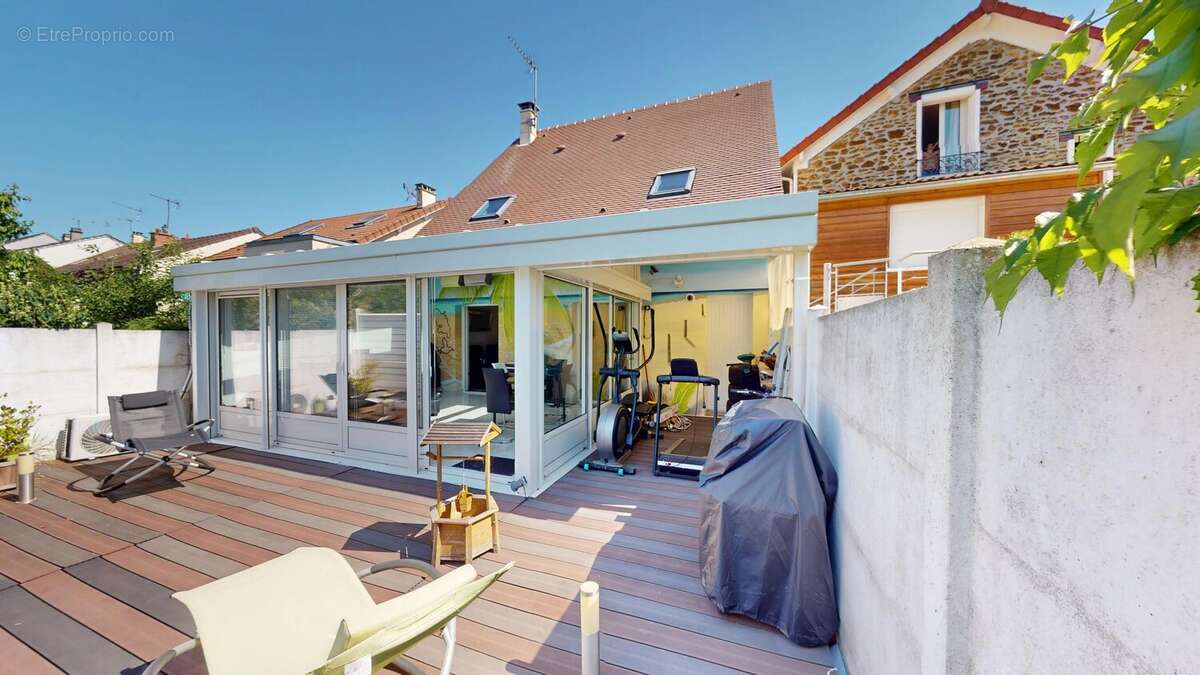 Maison à CHELLES