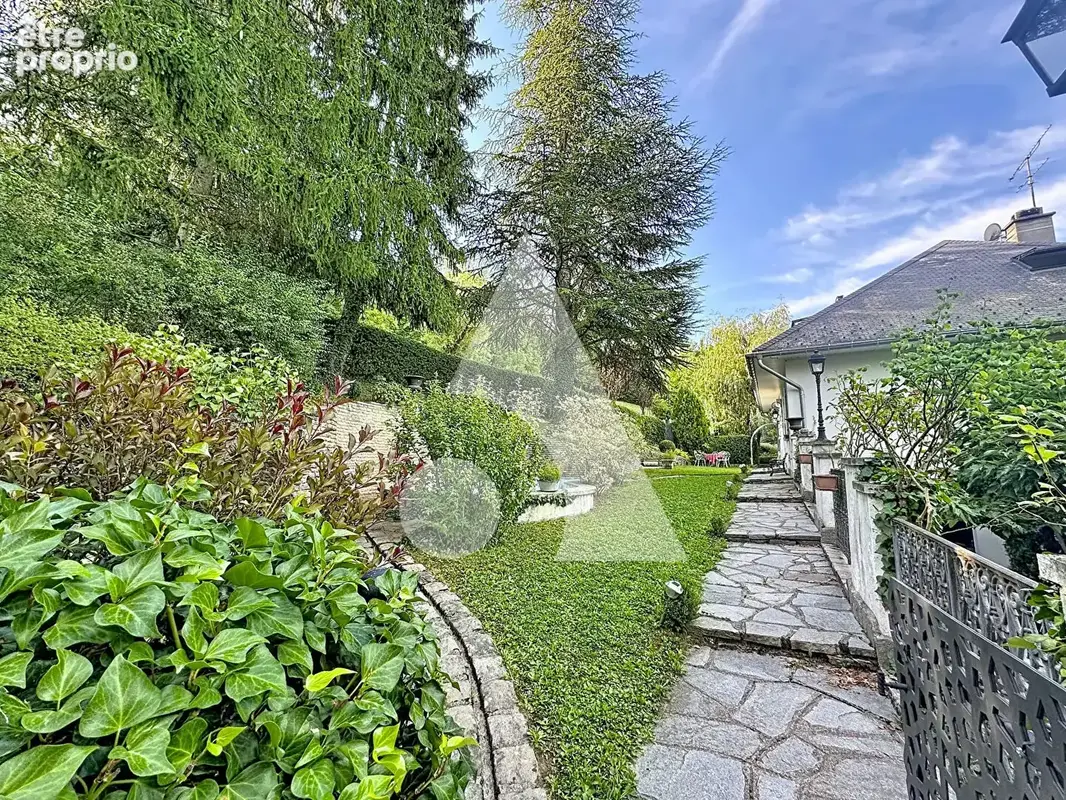 Villa de charme style Île-de-France - 246,90 m² - Terrain de 2 580 m² - Gap / secteur résidentiel ! - photo 18