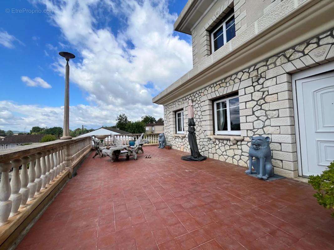 Maison à VILLENEUVE-SUR-LOT