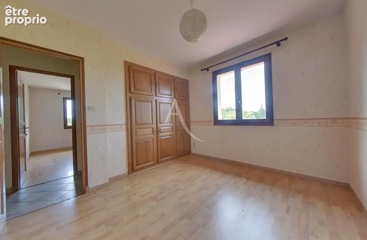 Montauban : Maison de pl pied avec T2 indépendant en s/sol, garage et stockage - photo 9