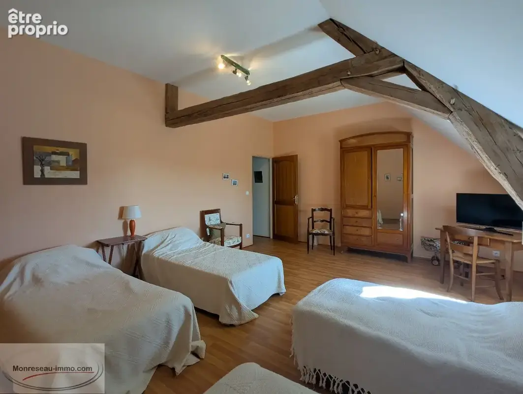 Maison 159 m²  4 chambres  terrain env. 650 m²  dépendances  SAINT-AMBREUIL - photo 6