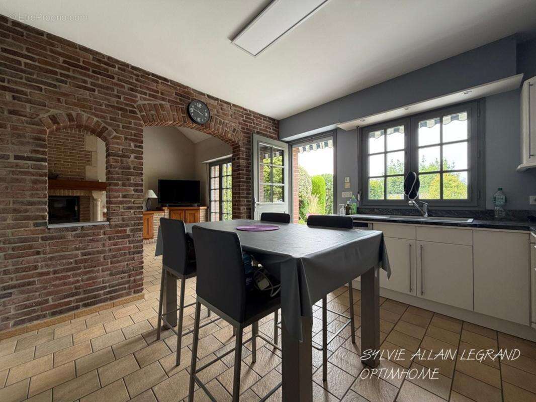Plain-pied individuel, 4 chambres, sous/sol - photo 4