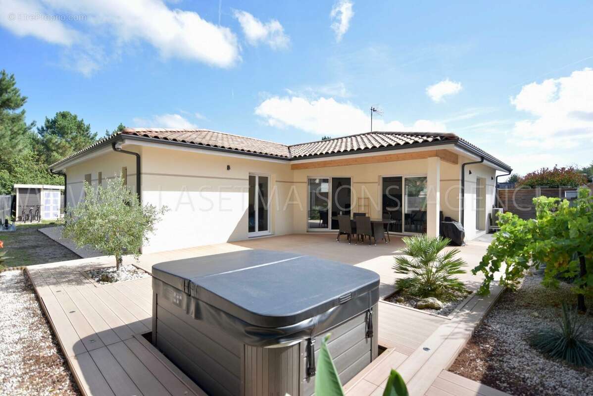 Maison 137 m² à Audenge  - photo 6