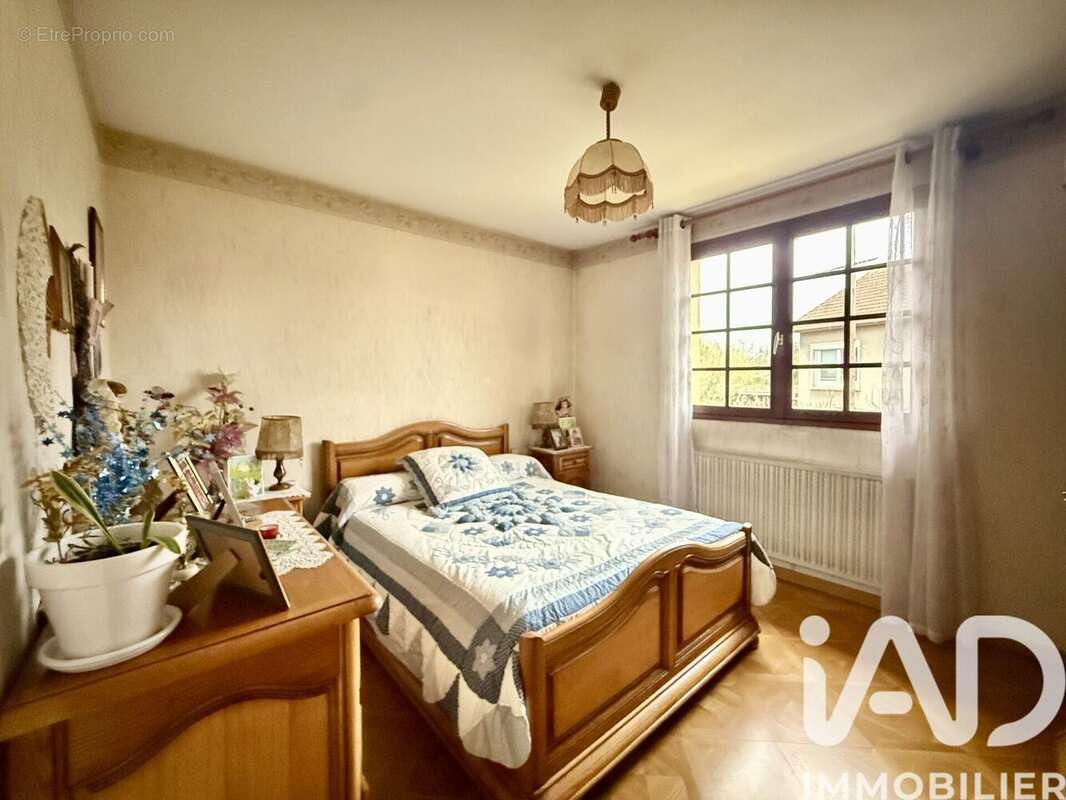 Photo 8 - Maison à VIGNEUX-SUR-SEINE