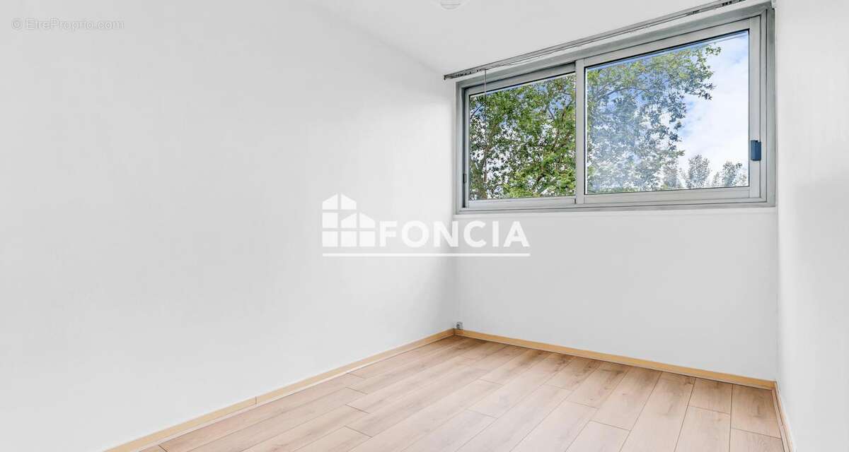 Appartement à SAVIGNY-SUR-ORGE