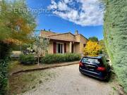 Maison à SAINT-ESTEVE-JANSON