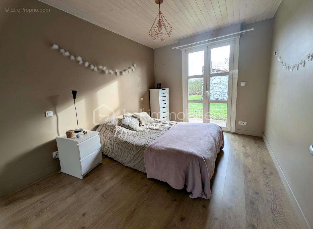 Maison à SAINT-JULIEN-DE-CONCELLES