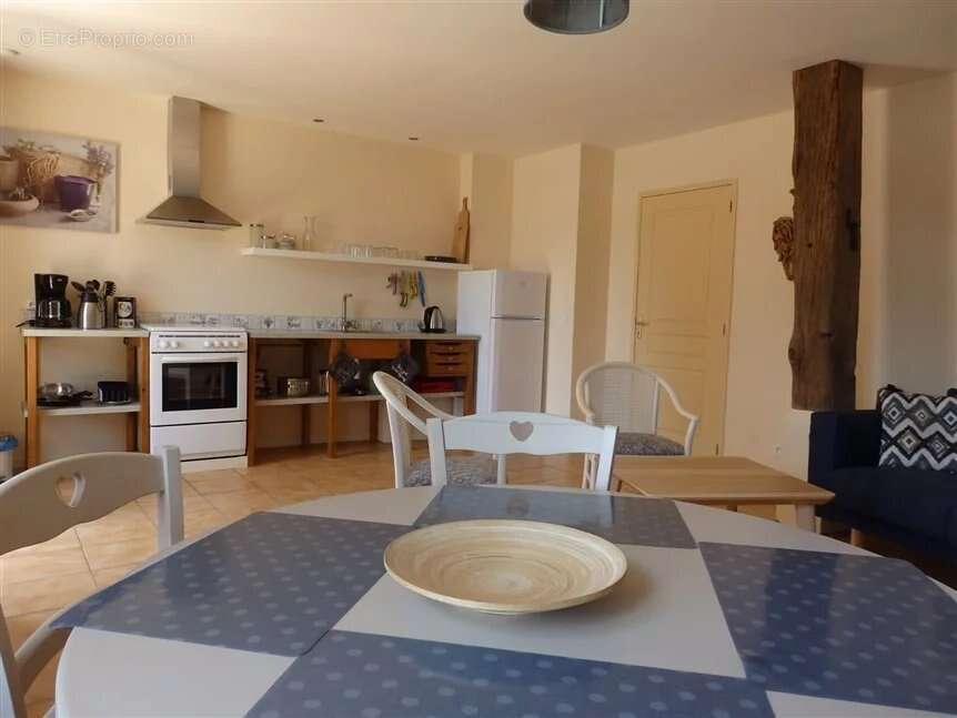 Maison à MONTMORILLON