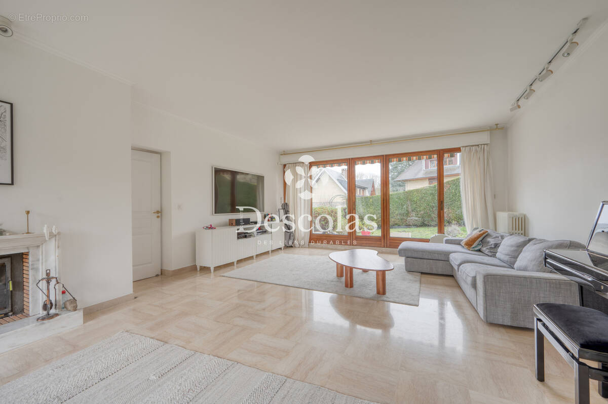 Maison à L'ETANG-LA-VILLE