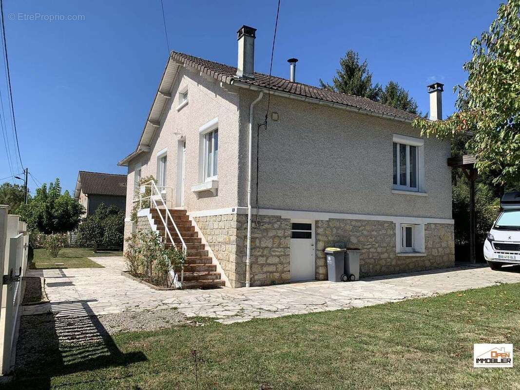 Maison 116 m² à Terrasson-Lavilledieu  - photo 4
