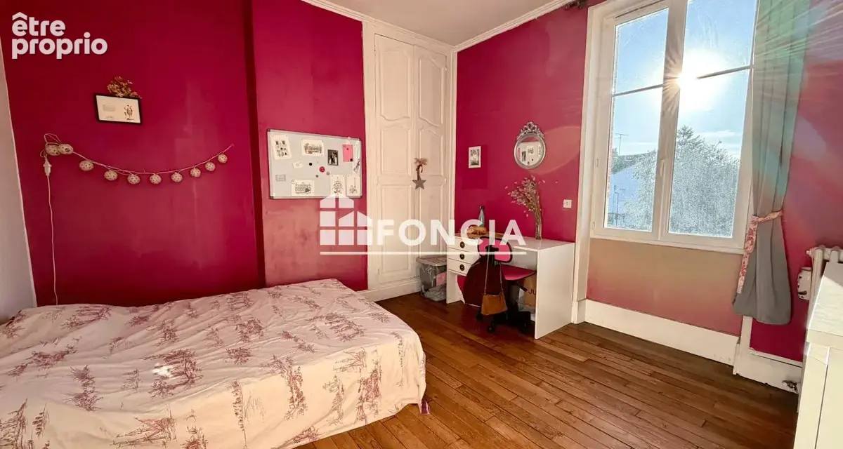 Orléans SAINT-MARCEAU, Maison Bourgeoise de 9 pièces - Piscine, garage double et grand jardin - photo 12
