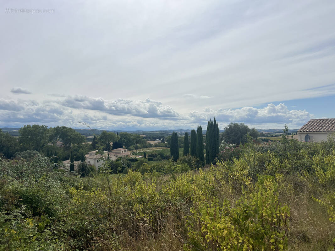 Terrain à CAILHAU