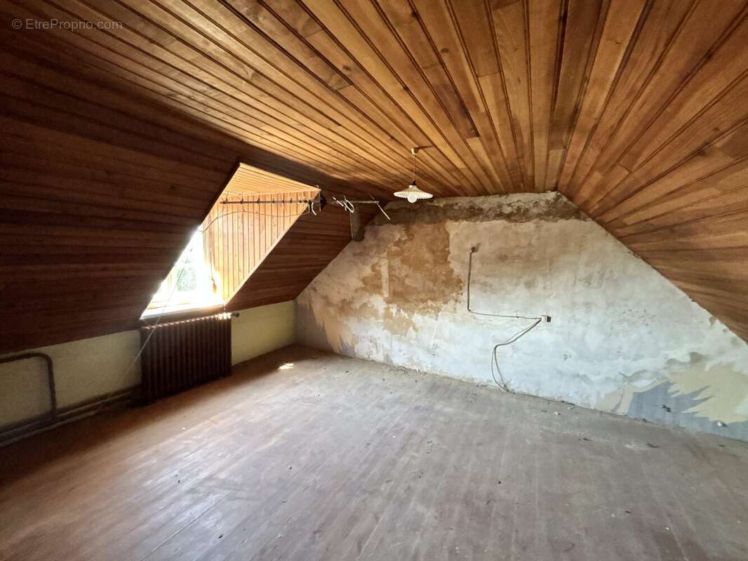 Maison à KERLOUAN