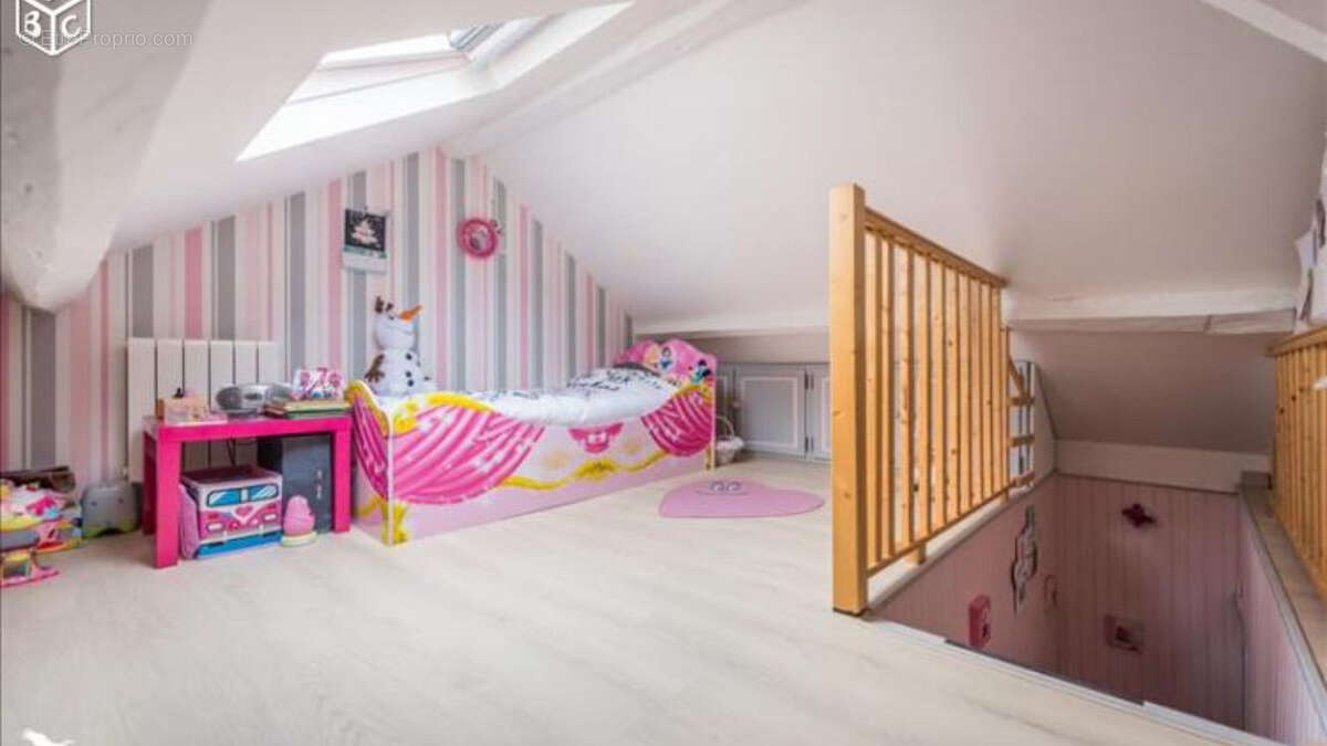 Appartement à AUVERS-SUR-OISE