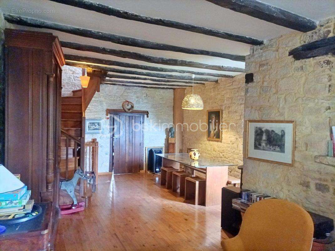 Ensemble immobilier en pierre avec piscine – au cœur du Lot - photo 5
