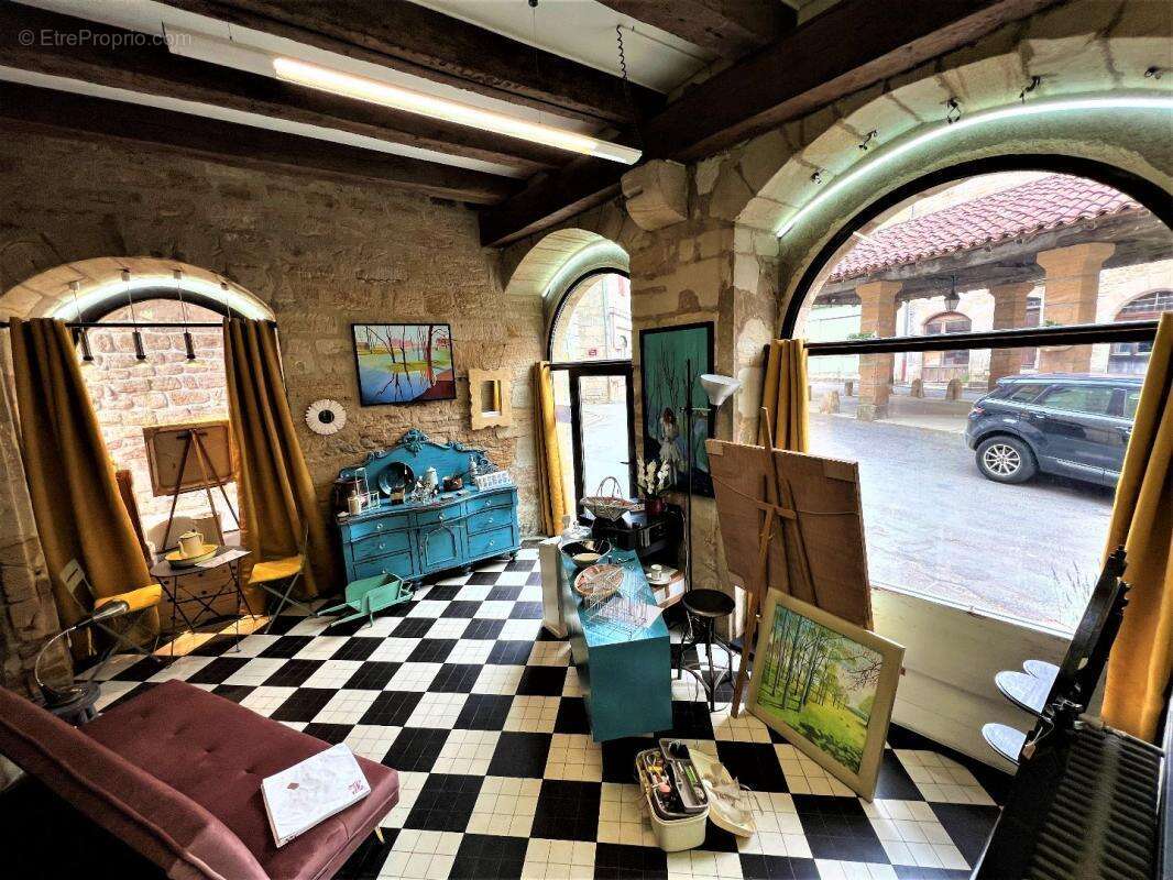 Maison à LACAPELLE-MARIVAL