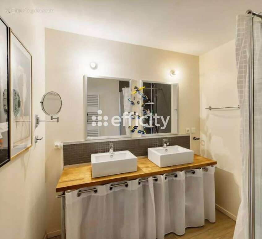 Maison à CHAZAY-D&#039;AZERGUES