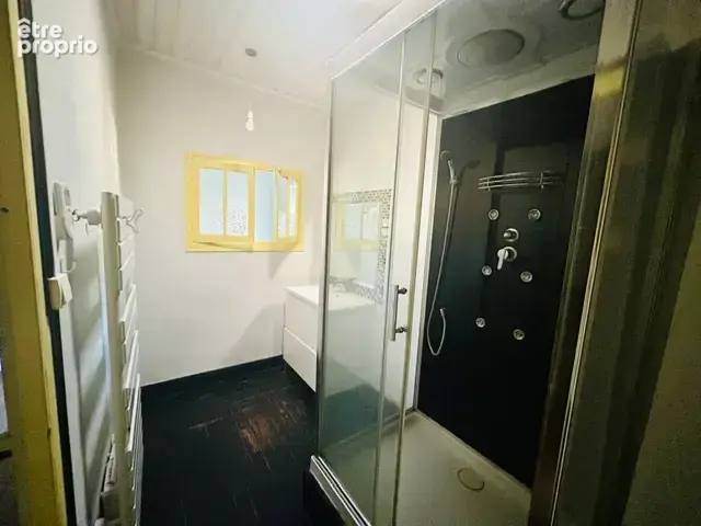 À vic-en-bigorre, centre ville - photo 10
