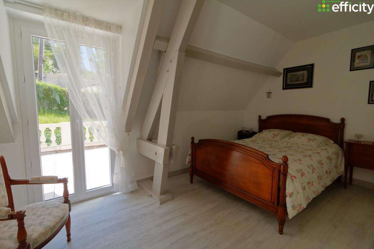 Maison à VELARS-SUR-OUCHE