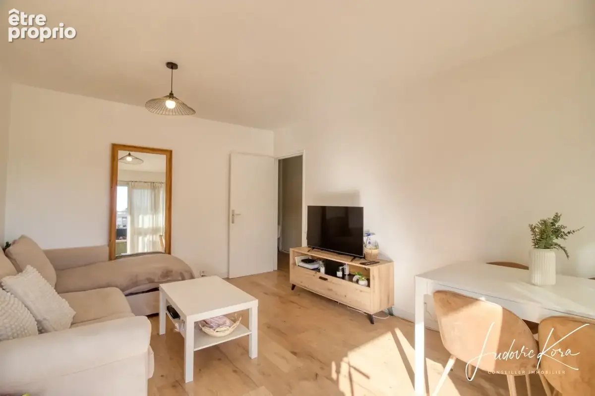 Appartement à vendre 2 pièces FRANCONVILLE (95) - photo 2