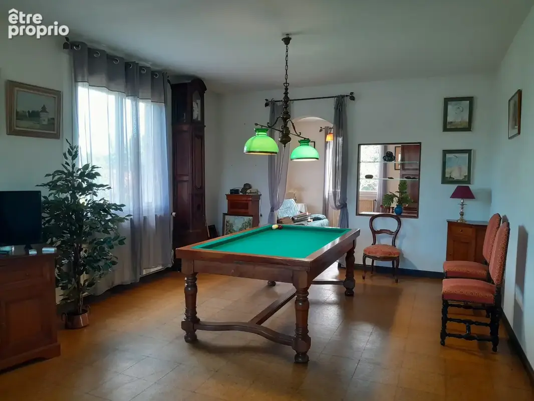 Maison des annee 60 avec grand sejour  veranda chauffee 3 chambres garage jardin 3097 m2 - photo 3