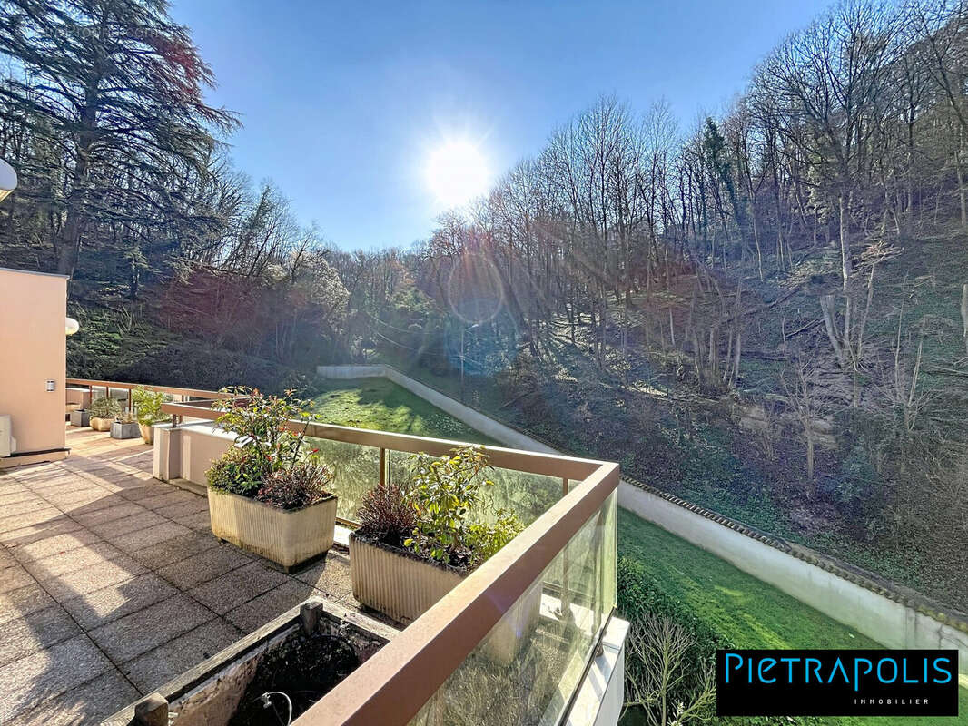 Appartement à CALUIRE-ET-CUIRE