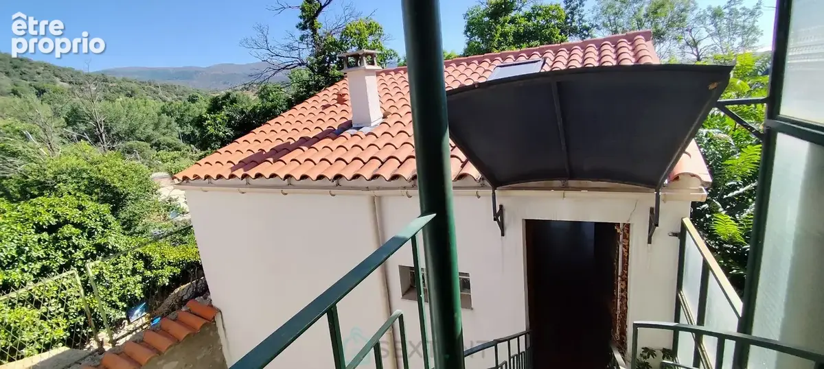 Ensemble immobilier 3 logements, cour, garage et et terrasse avec vues - photo 8