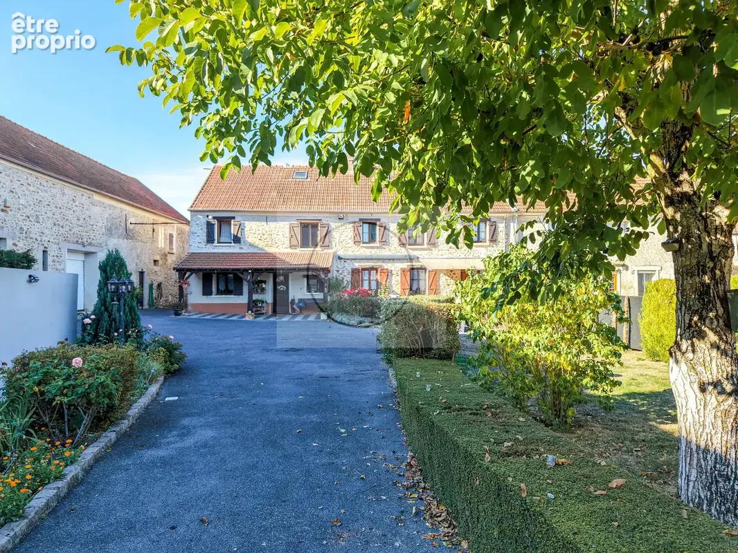 Maison à REBAIS