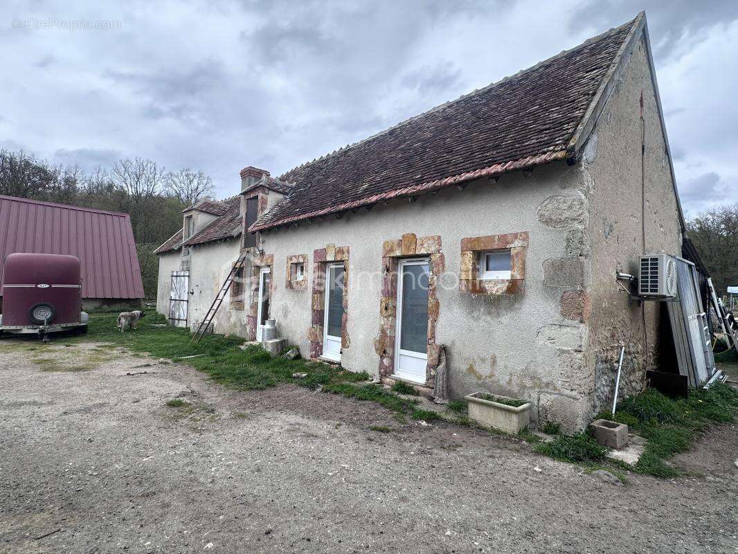 Maison à FAVERDINES