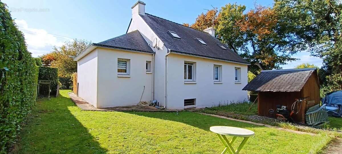 Maison à SAINT-THURIAU